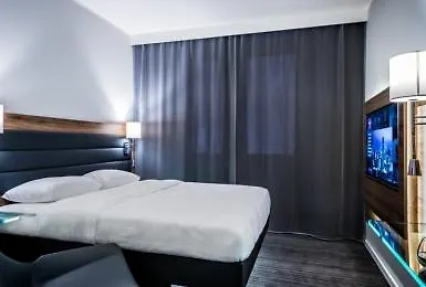 Moxy Berlin Ostbahnhof Hotel