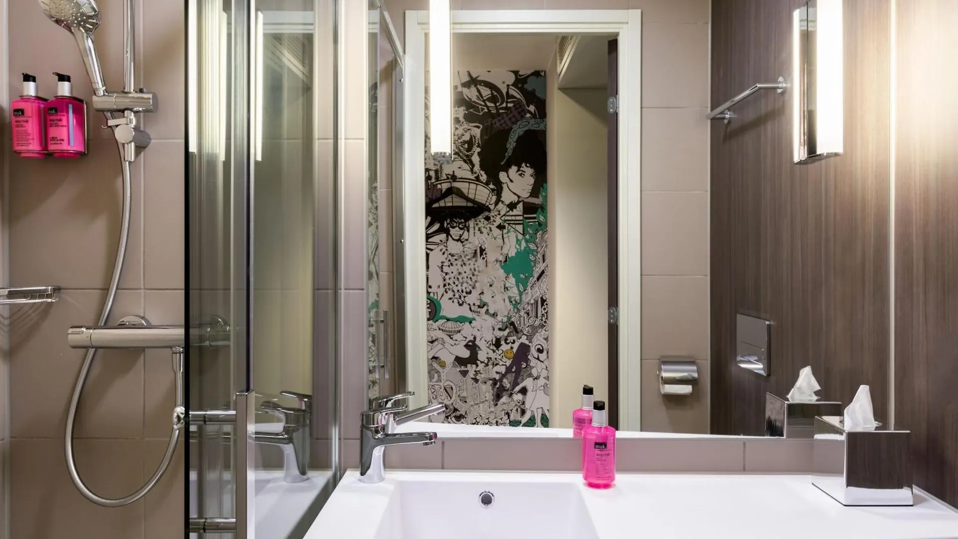 Hotel Moxy Berlin Ostbahnhof