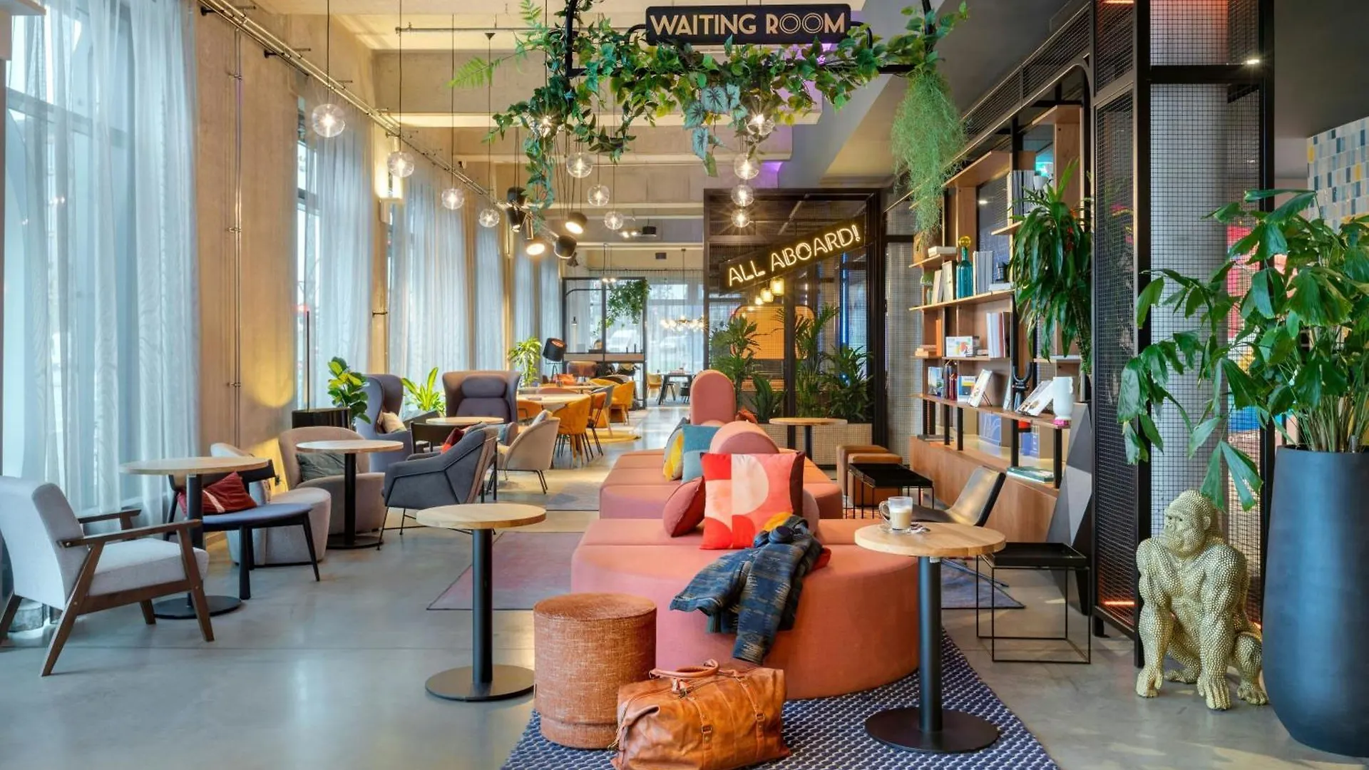 Hotel Moxy Berlin Ostbahnhof