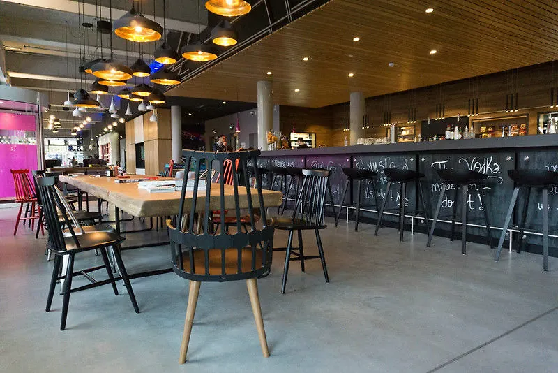 Hotel Moxy Berlin Ostbahnhof