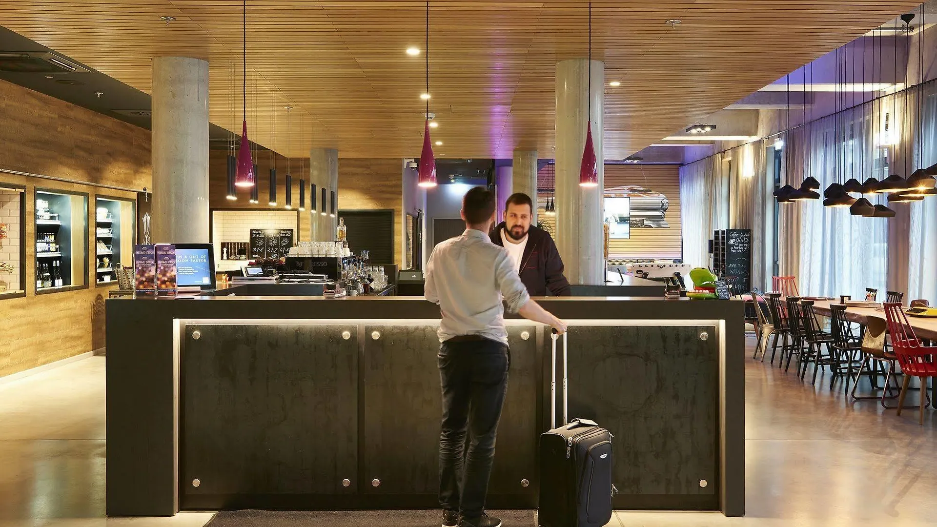 Hotel Moxy Berlin Ostbahnhof